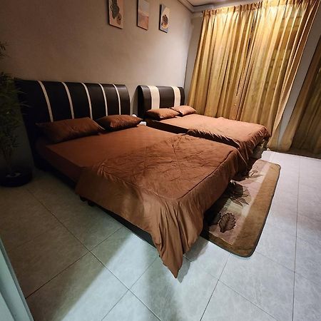 Galaxy Guest Home By Ipoh Maju Stay Esterno foto