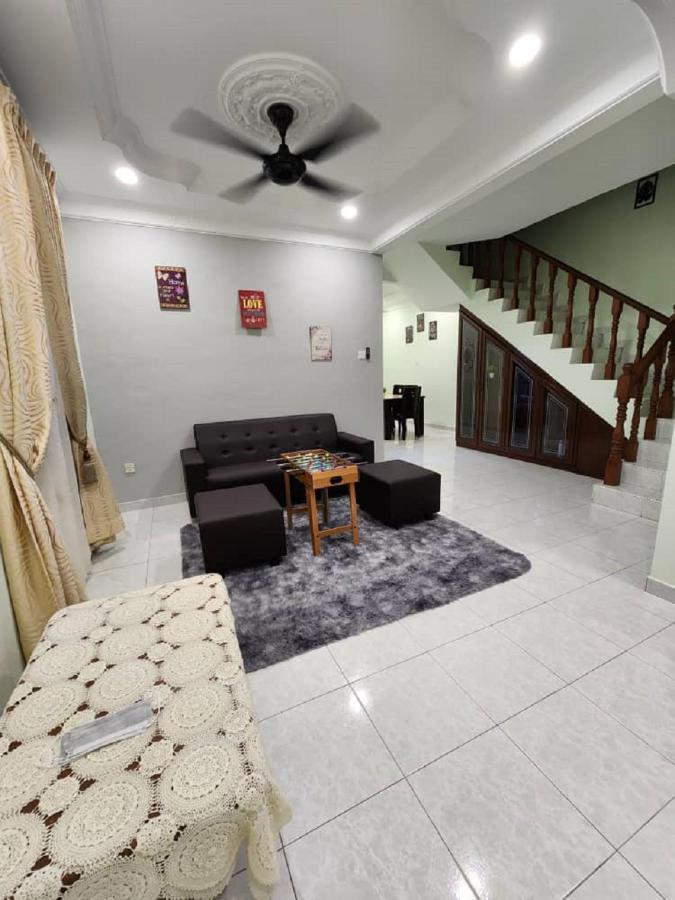 Galaxy Guest Home By Ipoh Maju Stay Esterno foto