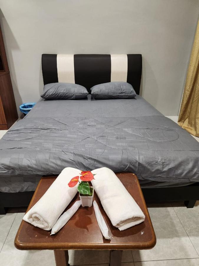 Galaxy Guest Home By Ipoh Maju Stay Esterno foto