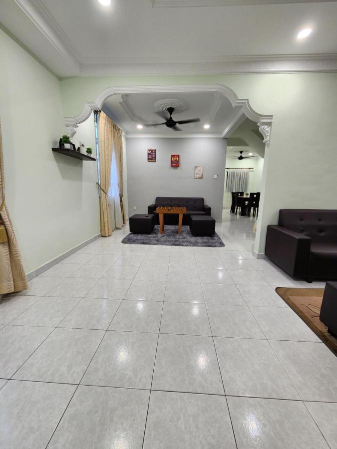Galaxy Guest Home By Ipoh Maju Stay Esterno foto