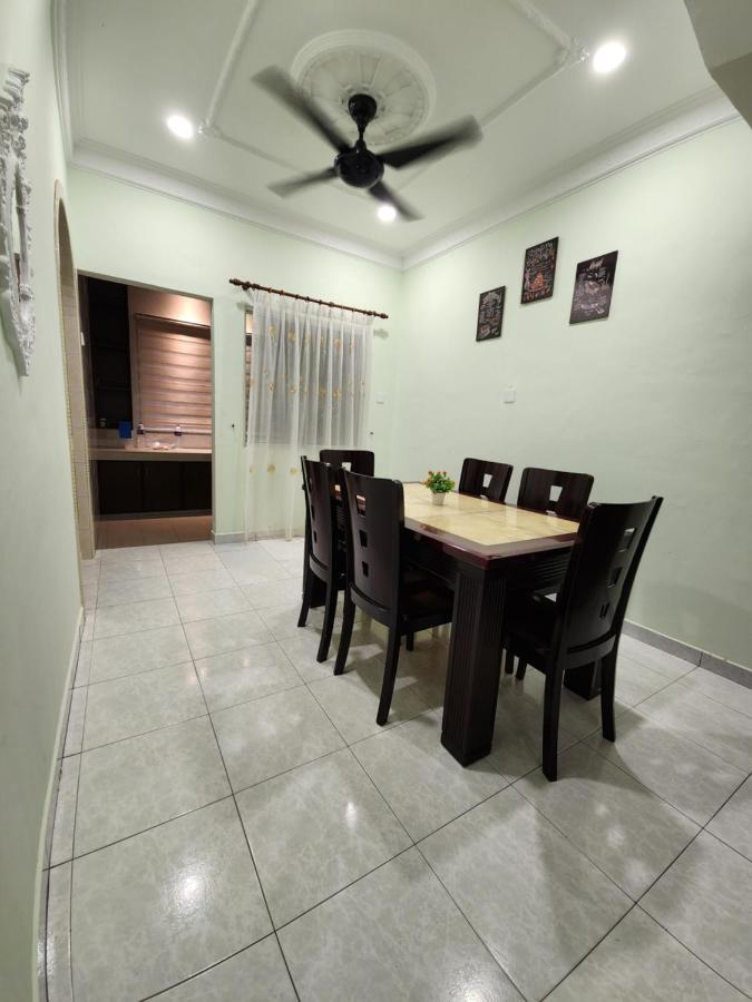 Galaxy Guest Home By Ipoh Maju Stay Esterno foto