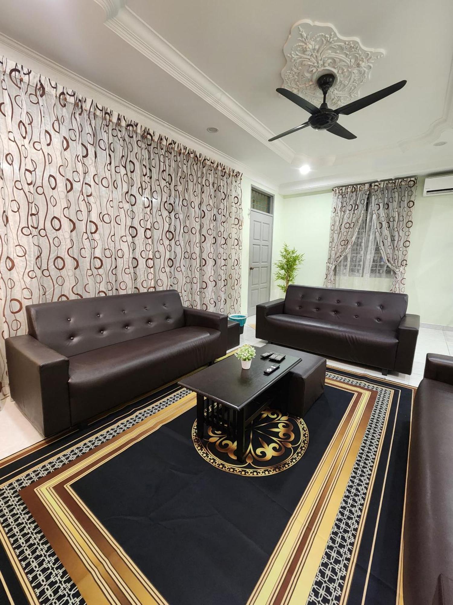 Galaxy Guest Home By Ipoh Maju Stay Esterno foto